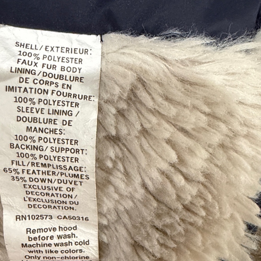 Vintage Y2K Hollister Dark Blue Puffer Jacket with Faux Fur Trim Removable Hood - Picture 8 of 8